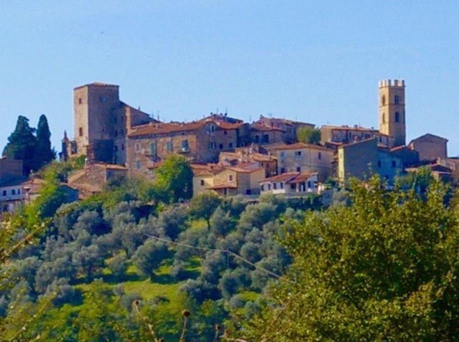 Zauber Im Turm - In Einem Der Schoensten Doerfer Montemerano Exterior foto